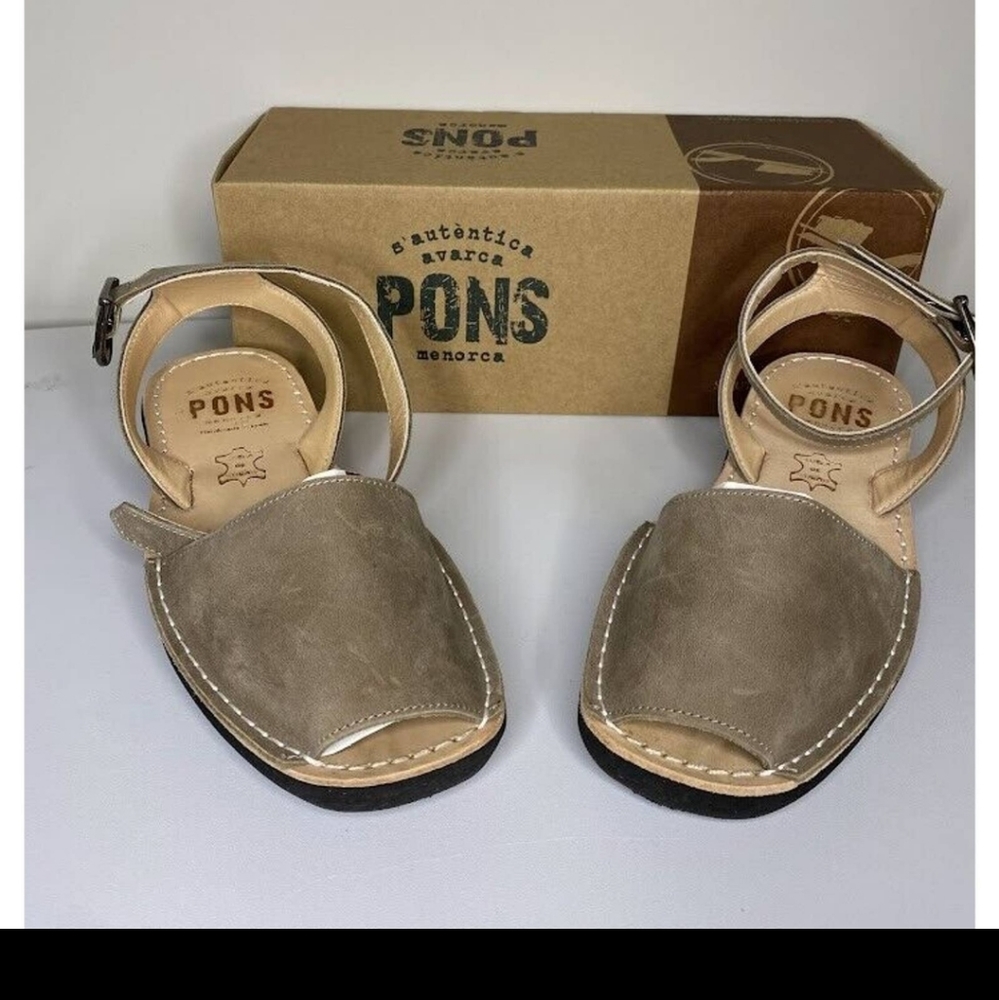 Authentic new pons avarca ankle strap sandals in Taupe